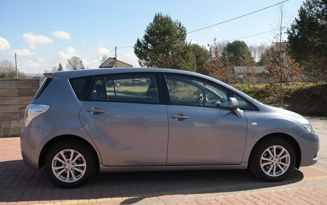 Toyota Verso cena 36500 przebieg: 155000, rok produkcji 2010 z Sulechów małe 667